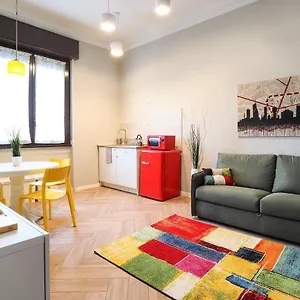 Apartamento Primopiano - Ferrante Aporti Flats, Milão