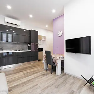 Appartamento A Due Passi Da Piazza Firenze, Milano