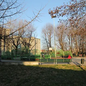 Appartamento Milano: Accogliente In Zona Comoda, Milano