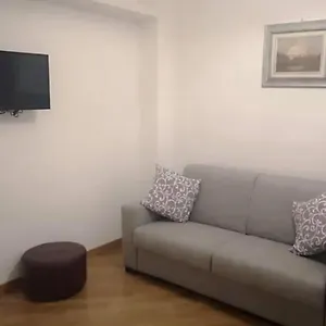 Apartamento Bocconi, Milão